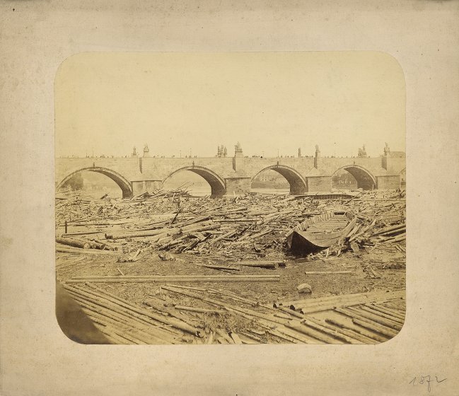 Charles Bridge in Prague, Flood 1872